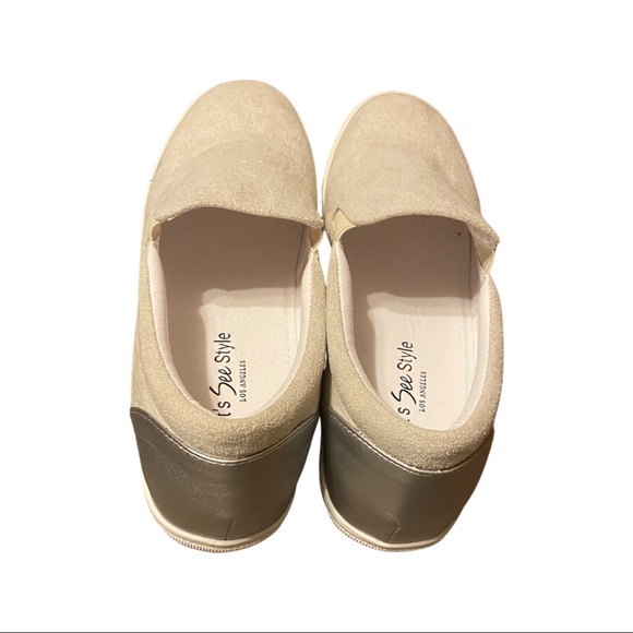 NWOT suede slip on shoes - Picture 4 of 5